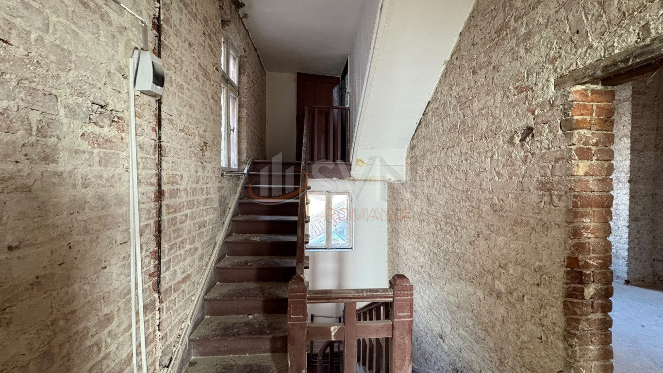 Casa, 5 camere Bucuresti/P-ta Romana