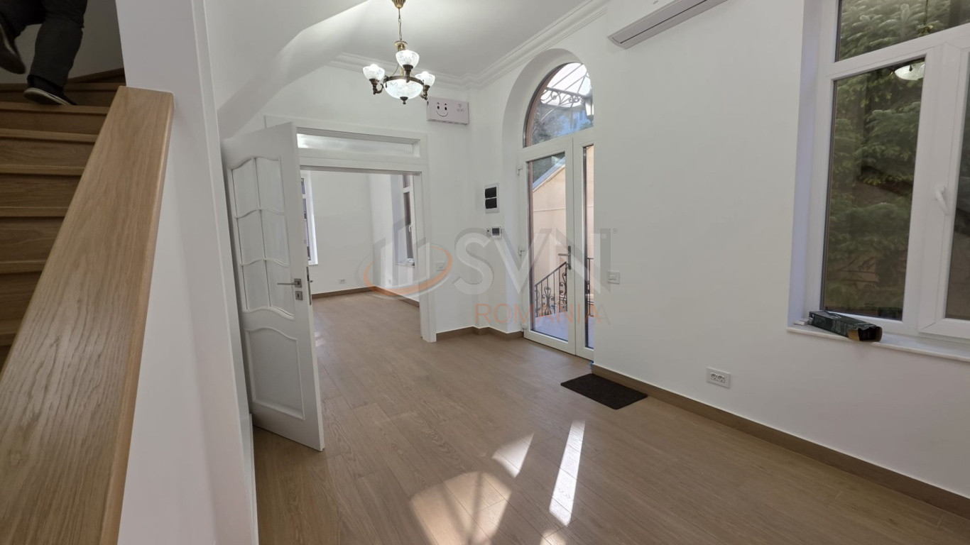 Casa, 5 camere Bucuresti/Victoriei