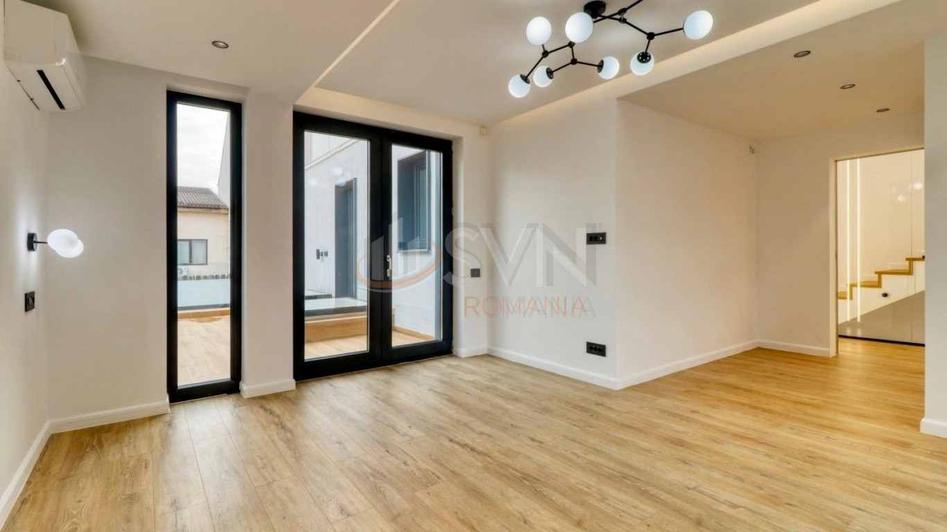 Casa, 5 camere Bucuresti/P-ta Victoriei