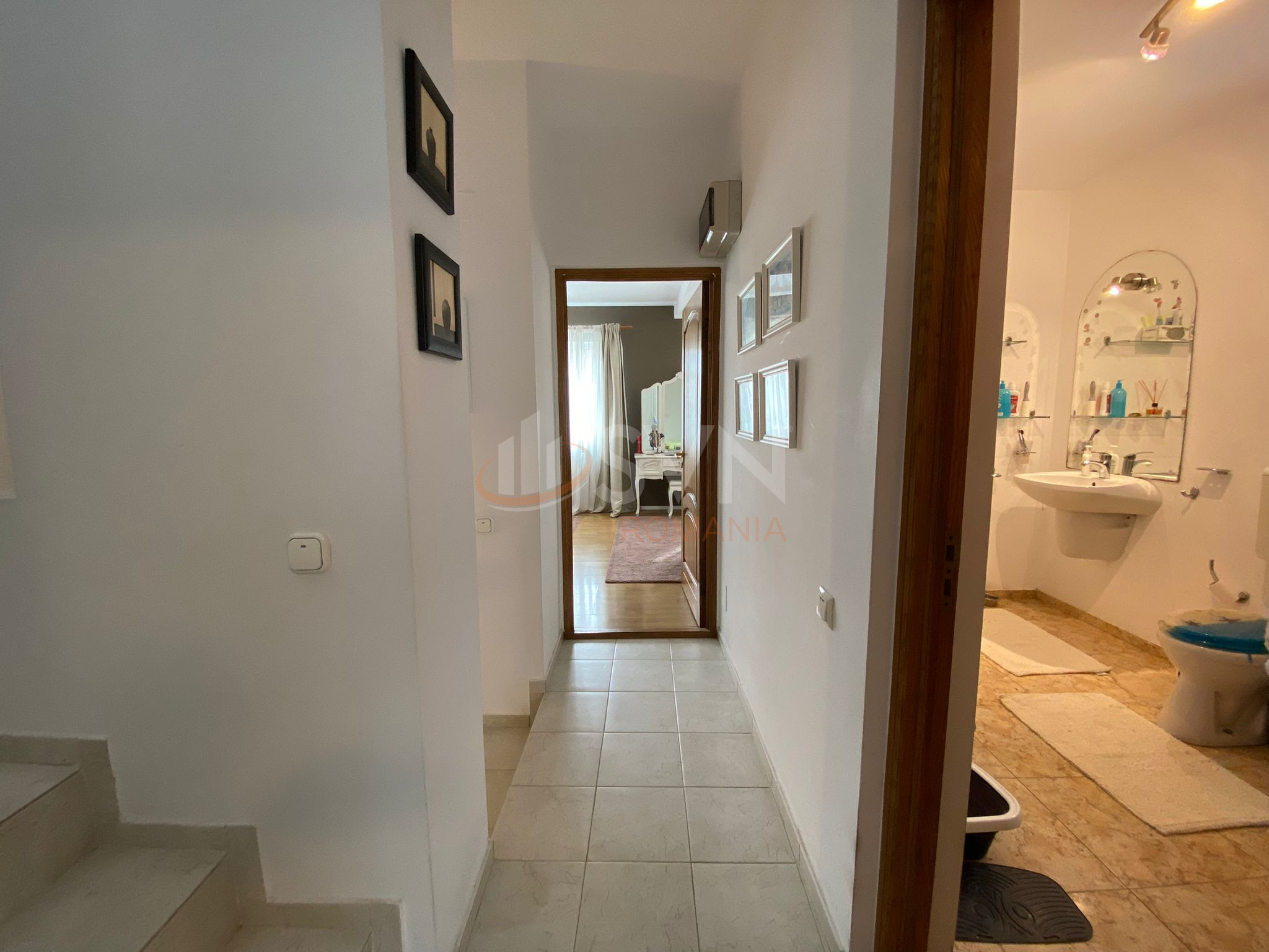 Casa, 5 camere Bucuresti/Vatra Luminoasa