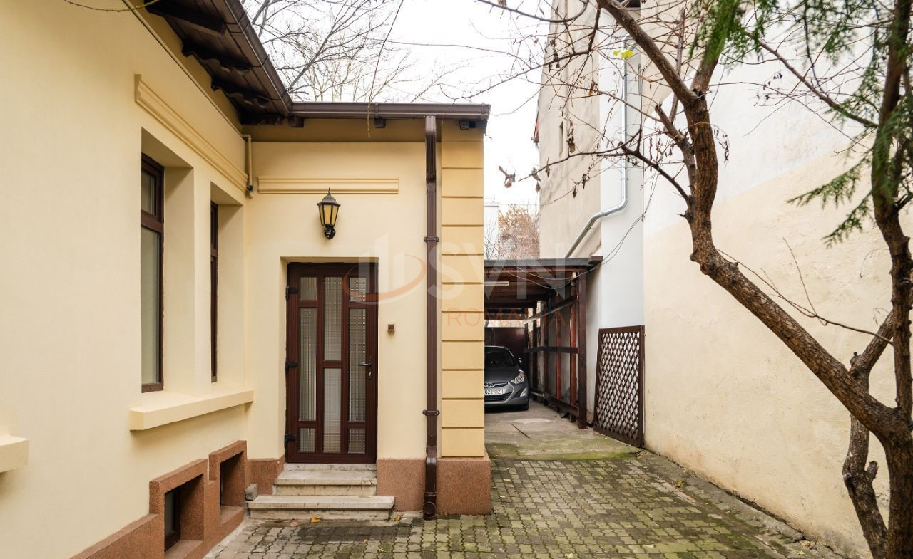 Casa, 5 camere Bucuresti/Capitale