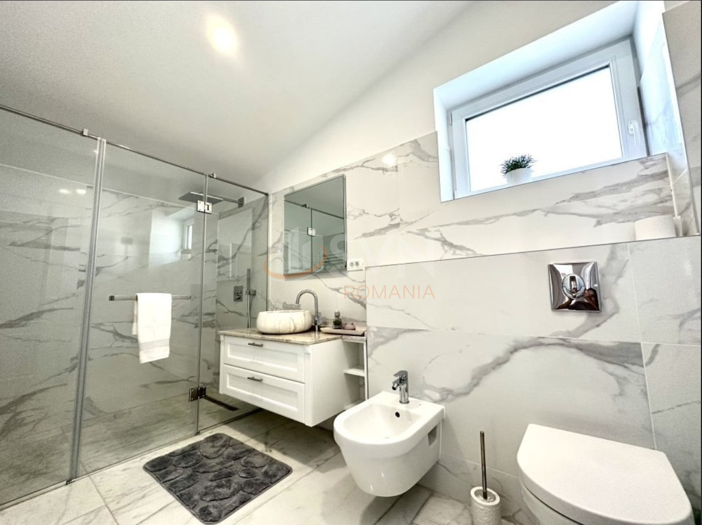 Casa, 5 camere Bucuresti/Iancu Nicolae