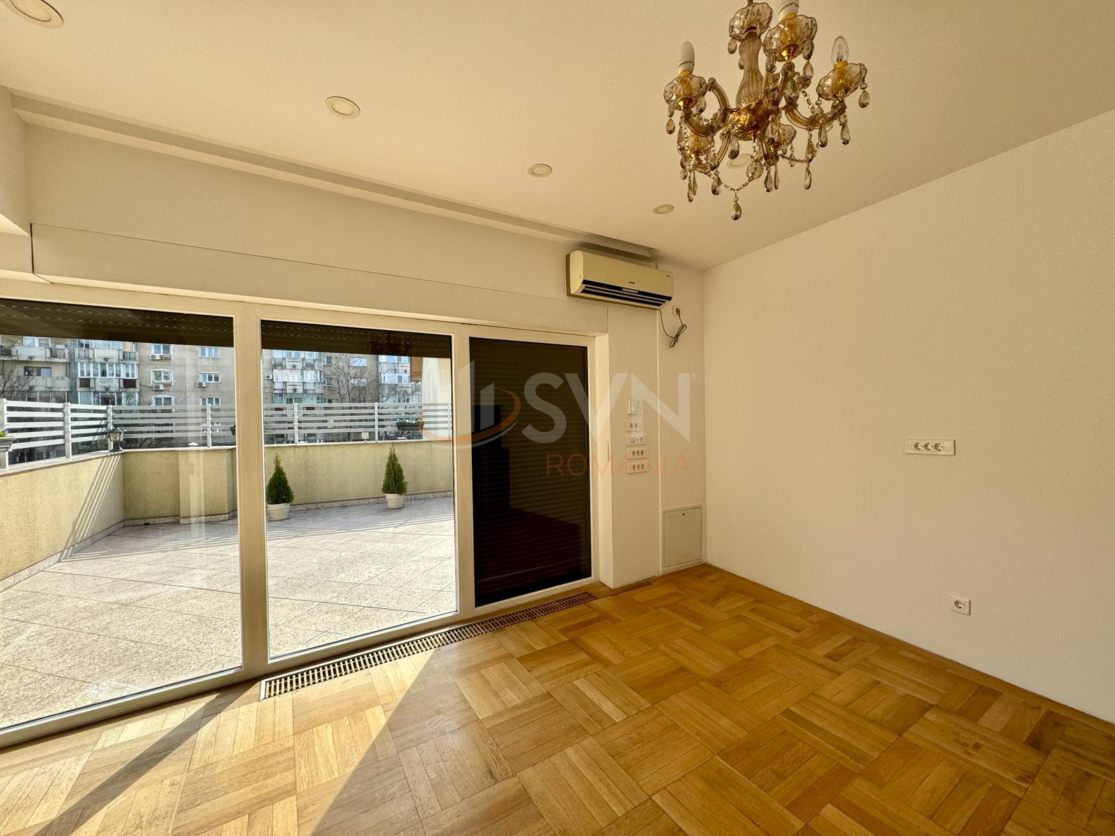 Casa, 5 camere Bucuresti/Decebal