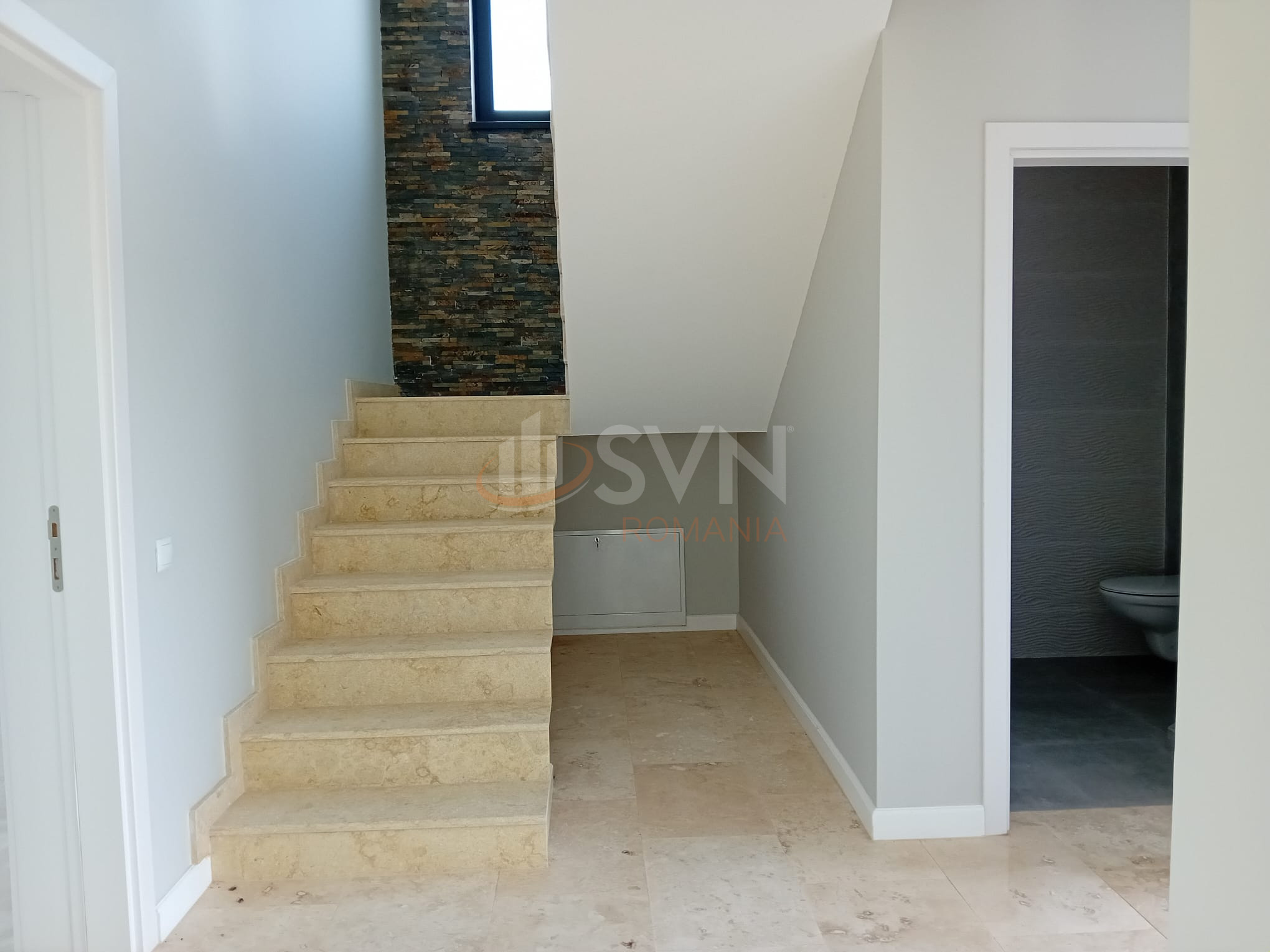 Casa, 5 camere Dambovita/Centru