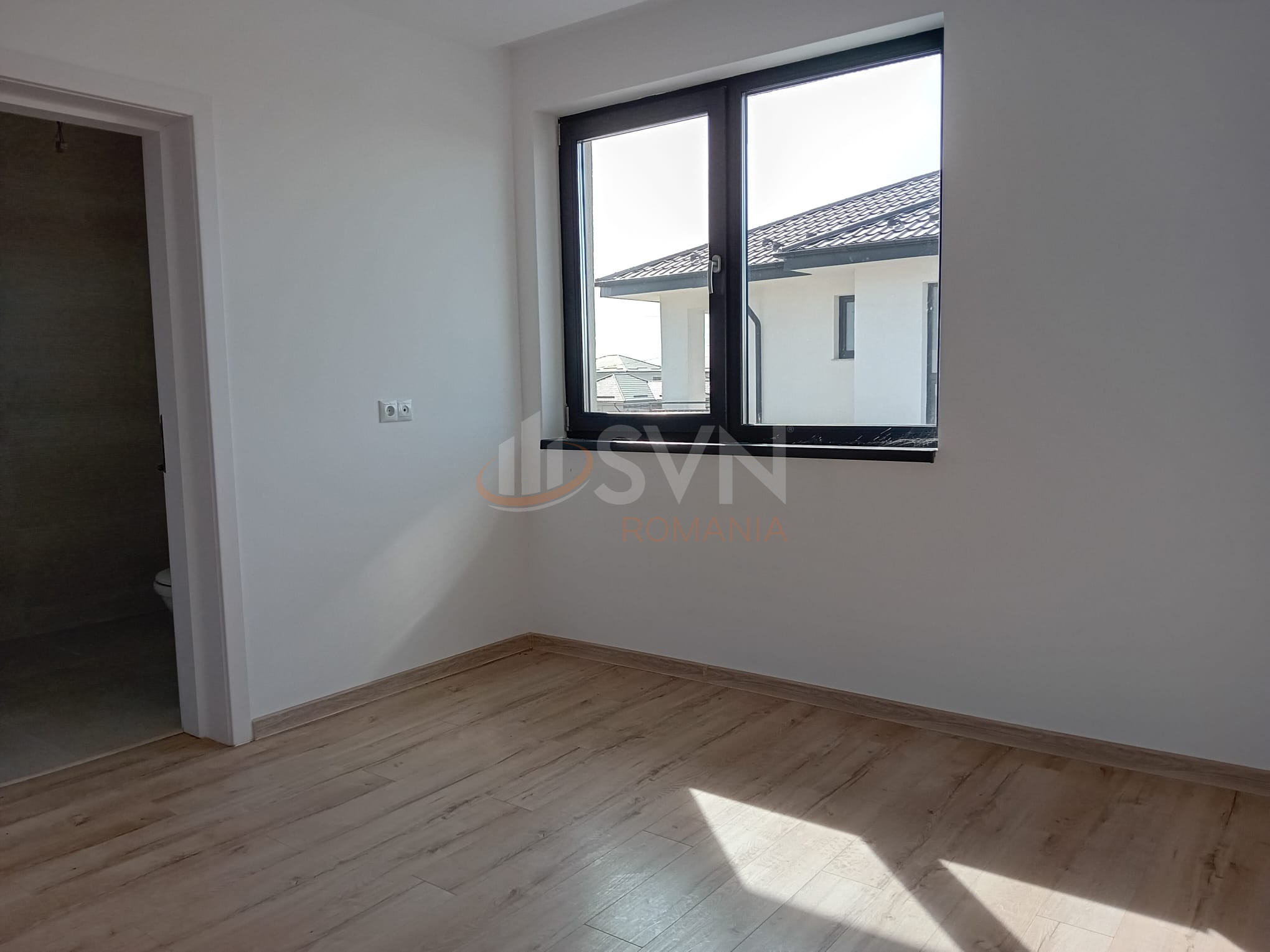 Casa, 5 camere Dambovita/Centru