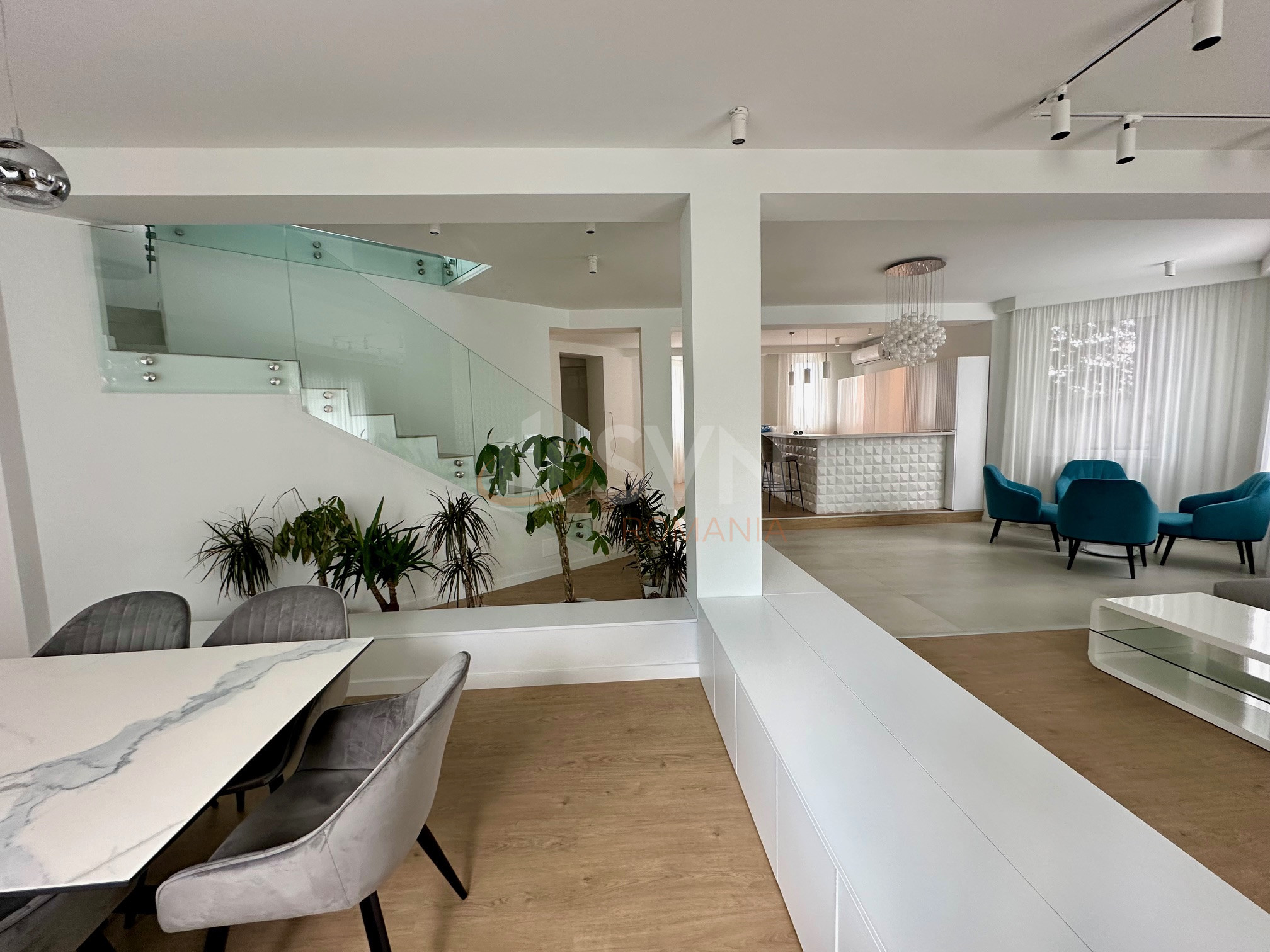 Casa, 5 camere Bucuresti/Baneasa