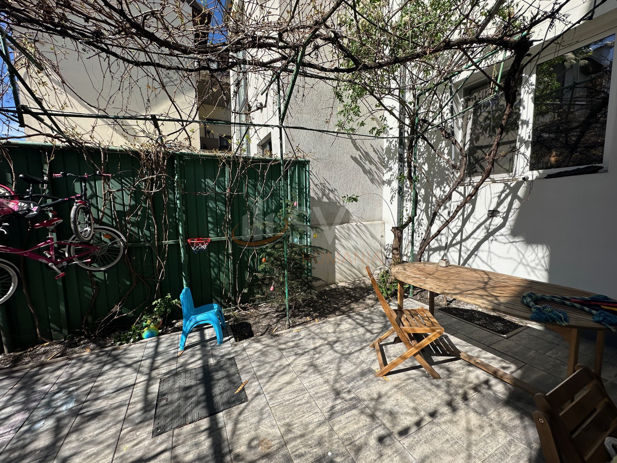 Casa, 5 camere Bucuresti/1 Mai