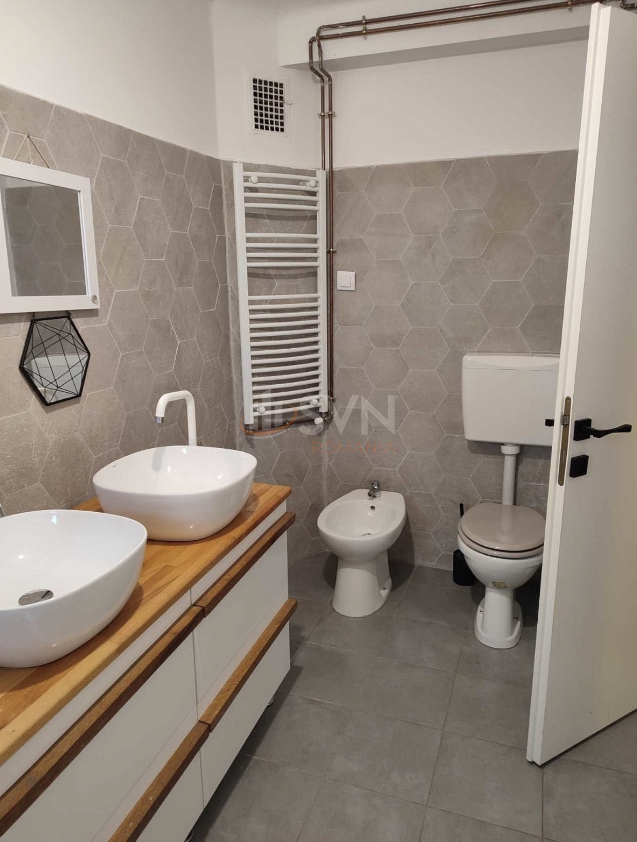 Casa, 5 camere Bucuresti/1 Mai