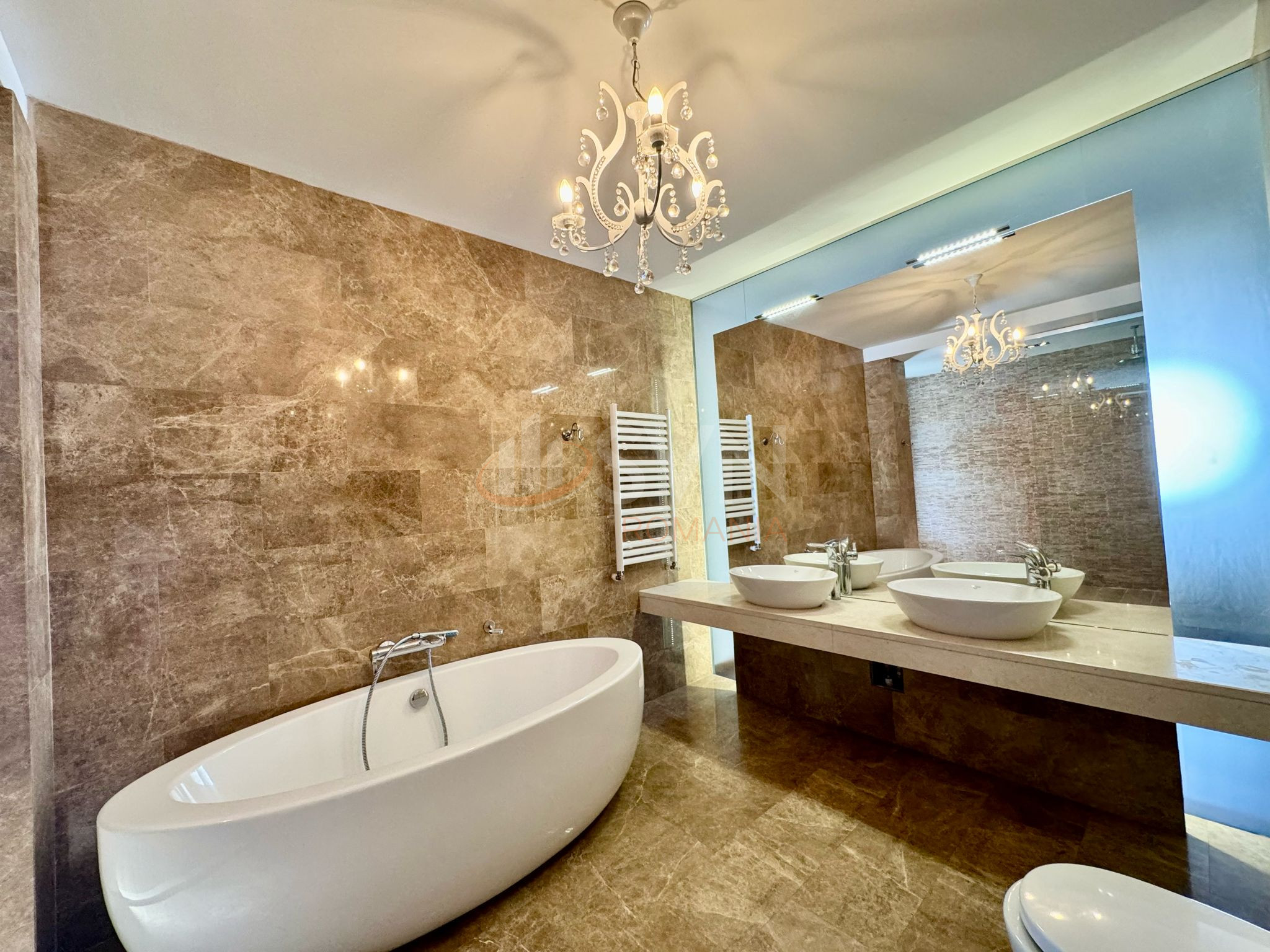 Casa, 5 camere Bucuresti/Iancu Nicolae