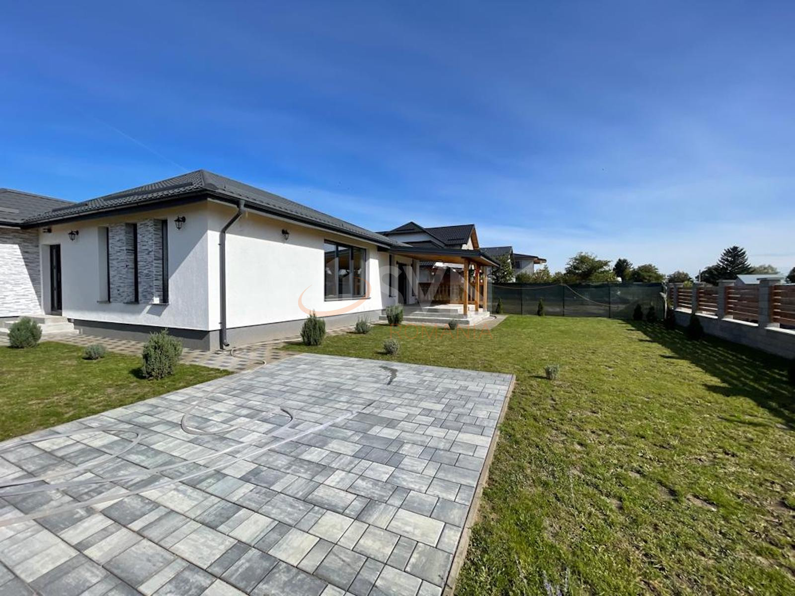 Casa, 5 camere Dambovita/Centru