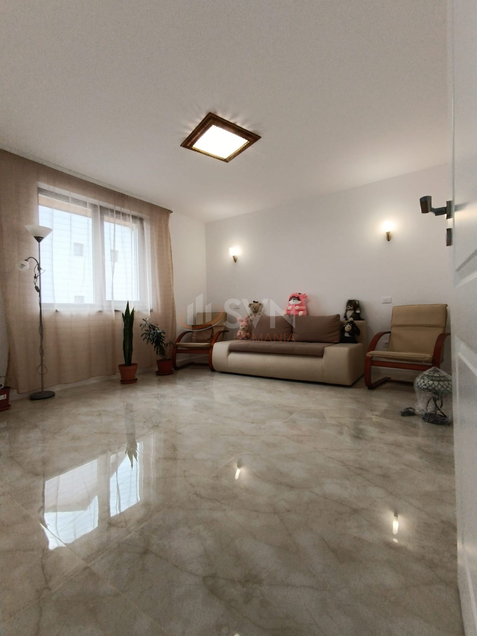 Casa, 5 camere Dambovita/Centru