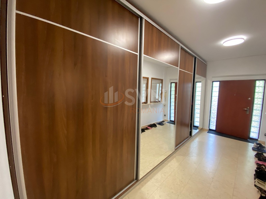 Casa, 5 camere Bucuresti/Damaroaia