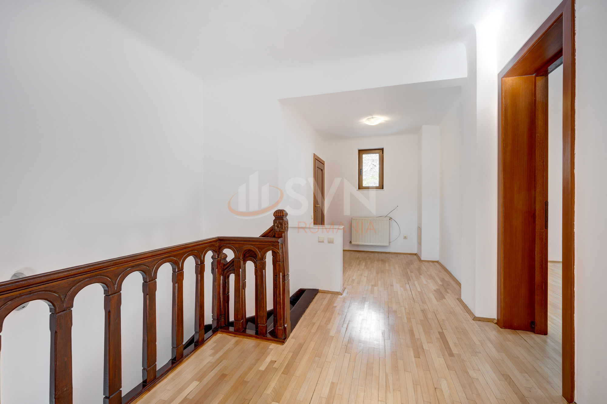 Casa, 5 camere Bucuresti/Piata Unirii (s3)