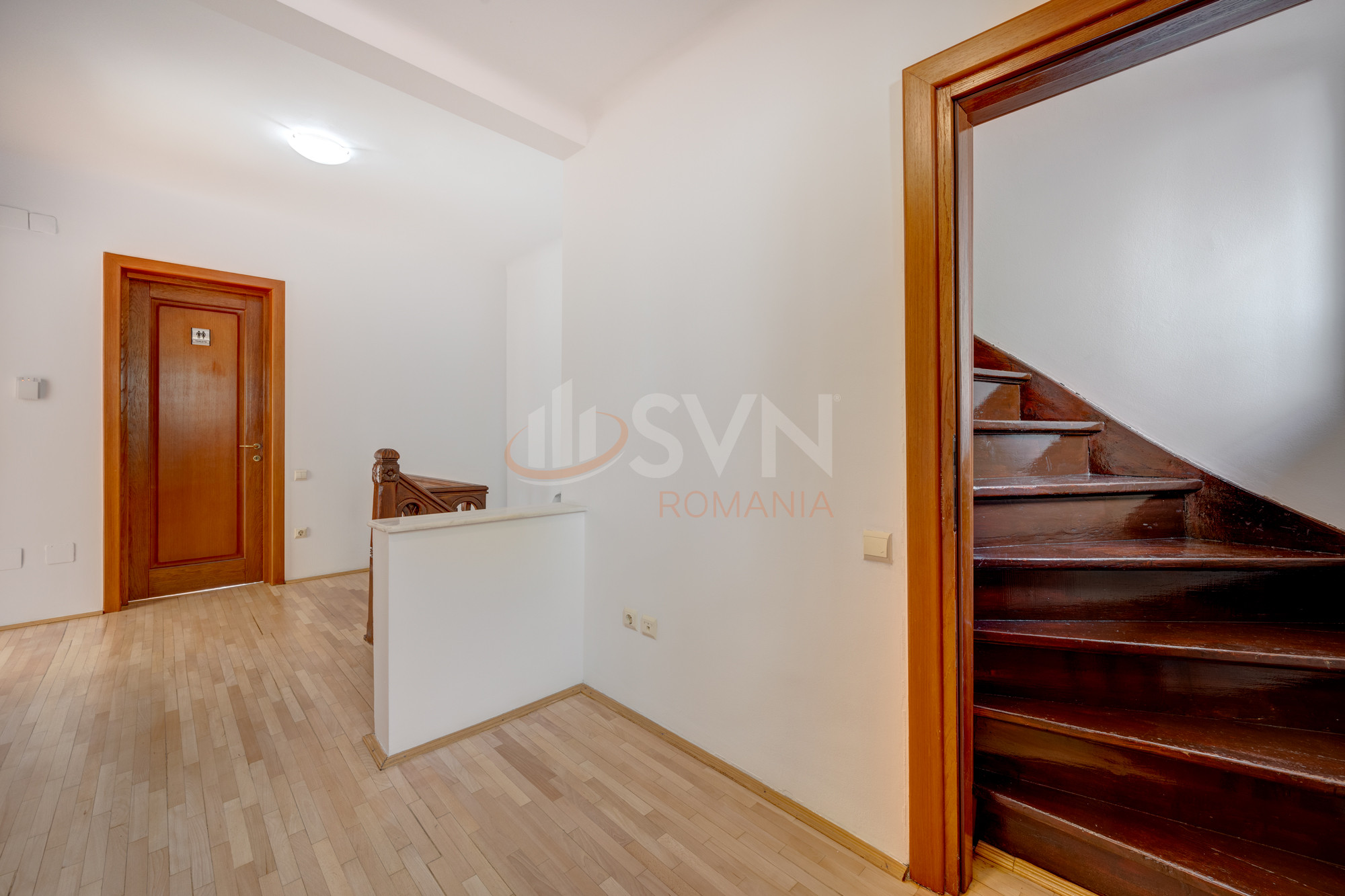 Casa, 5 camere Bucuresti/Piata Unirii (s3)