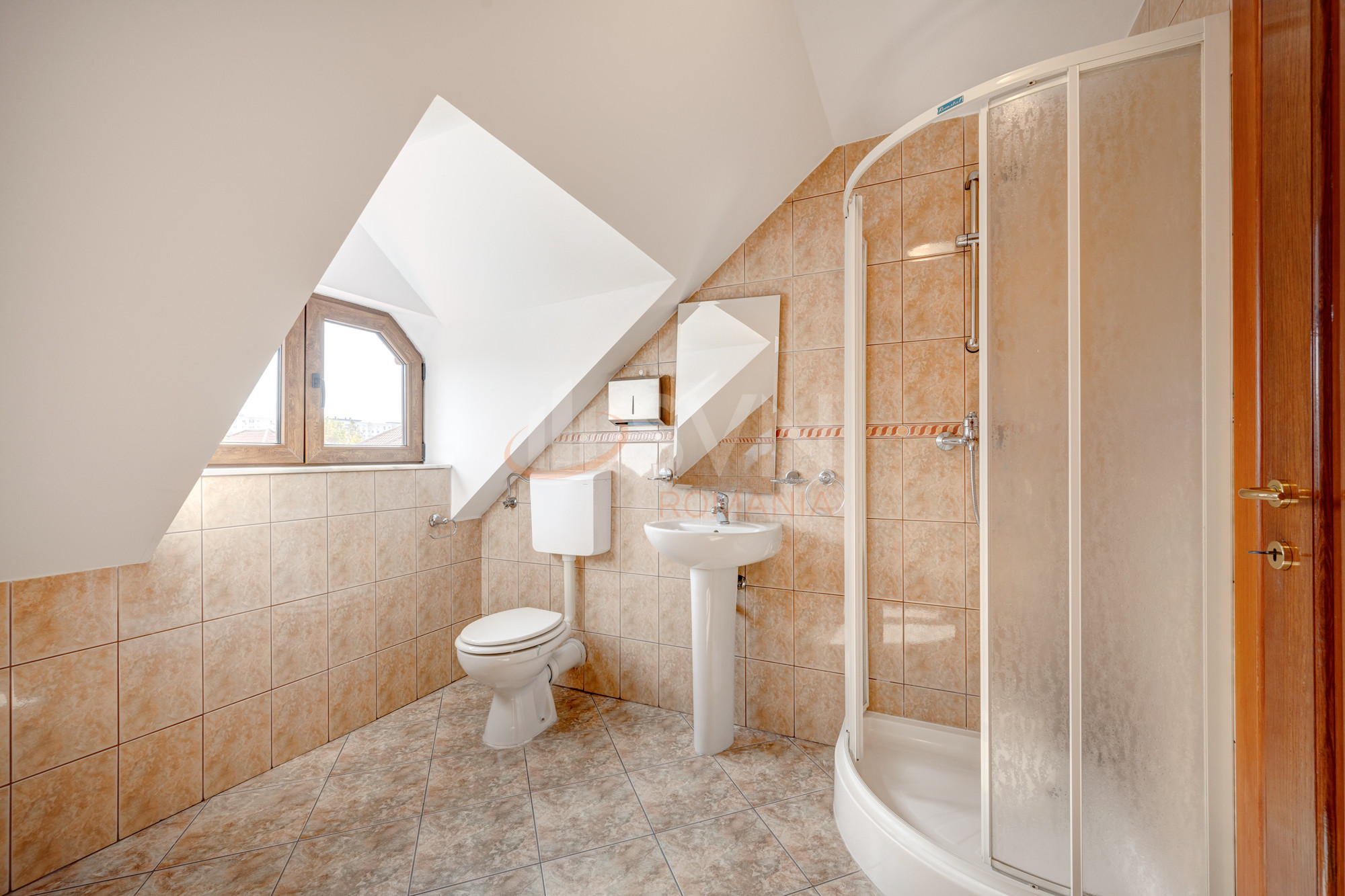 Casa, 5 camere Bucuresti/Piata Unirii (s3)