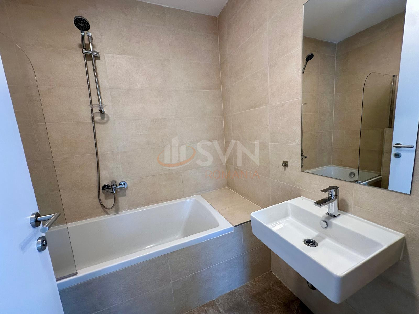 Casa, 5 camere Bucuresti/Pipera