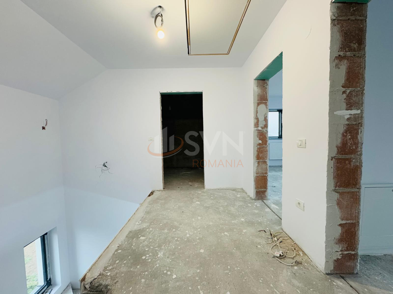 Casa, 5 camere Dambovita/Centru