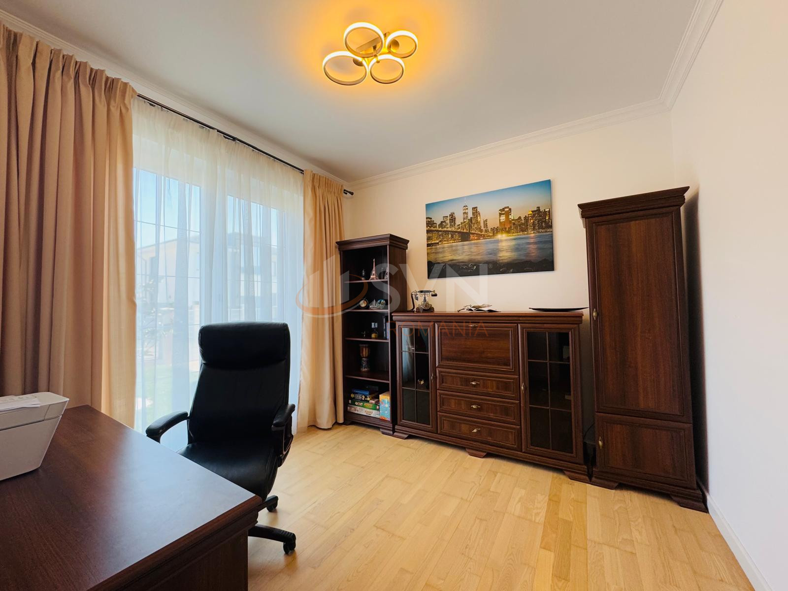 Casa, 5 camere Dambovita/Centru