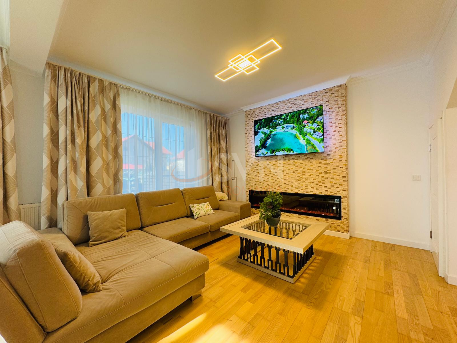 Casa, 5 camere Dambovita/Centru