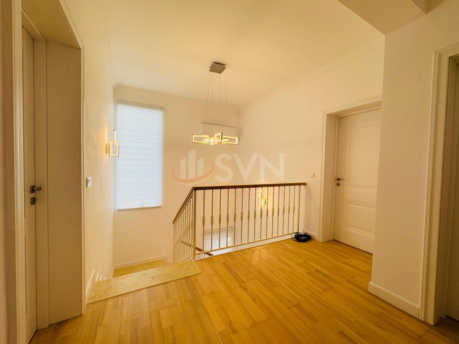 Casa, 5 camere Dambovita/Centru