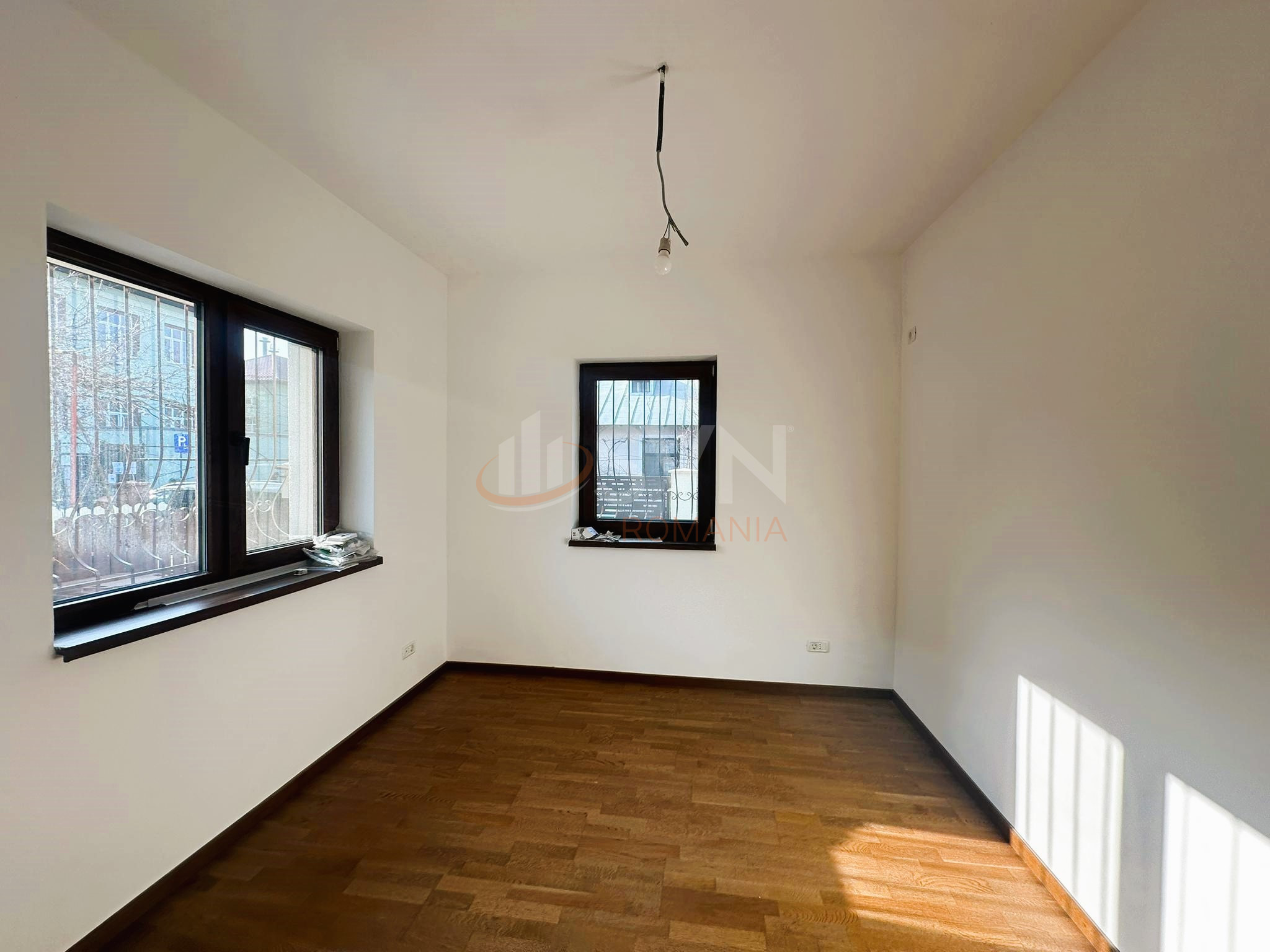 Casa, 5 camere Bucuresti/Domenii