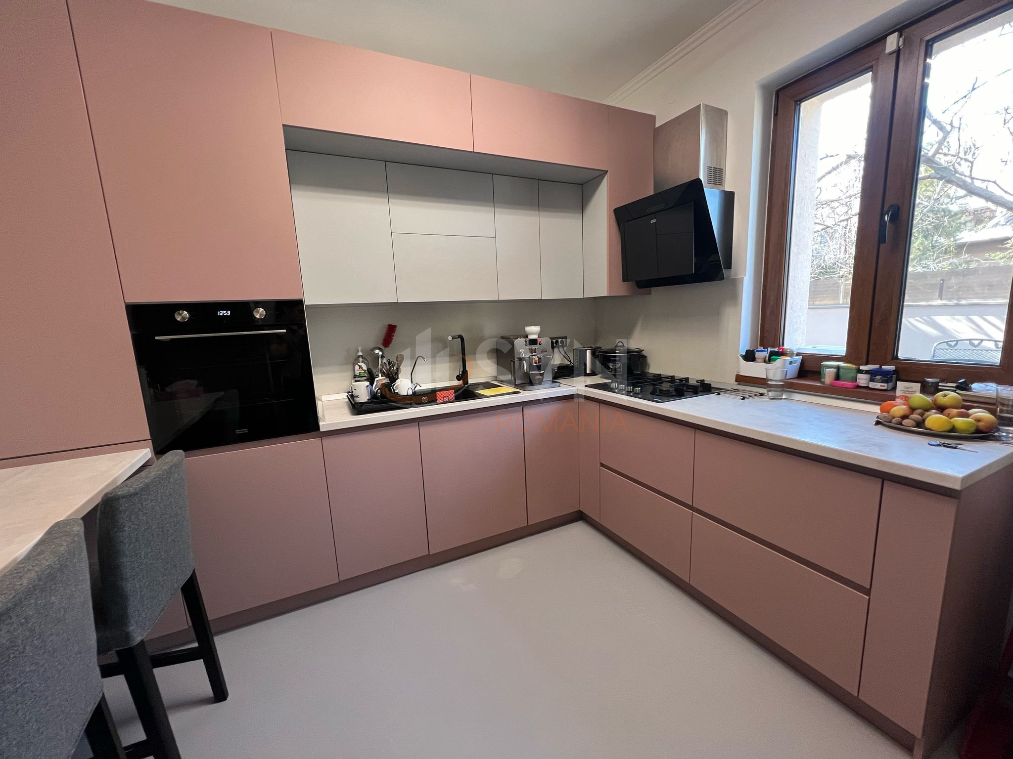 Casa, 5 camere Bucuresti/Domenii