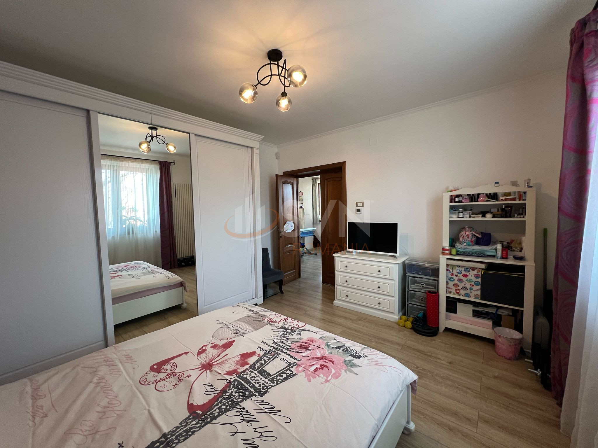 Casa, 5 camere Bucuresti/Domenii