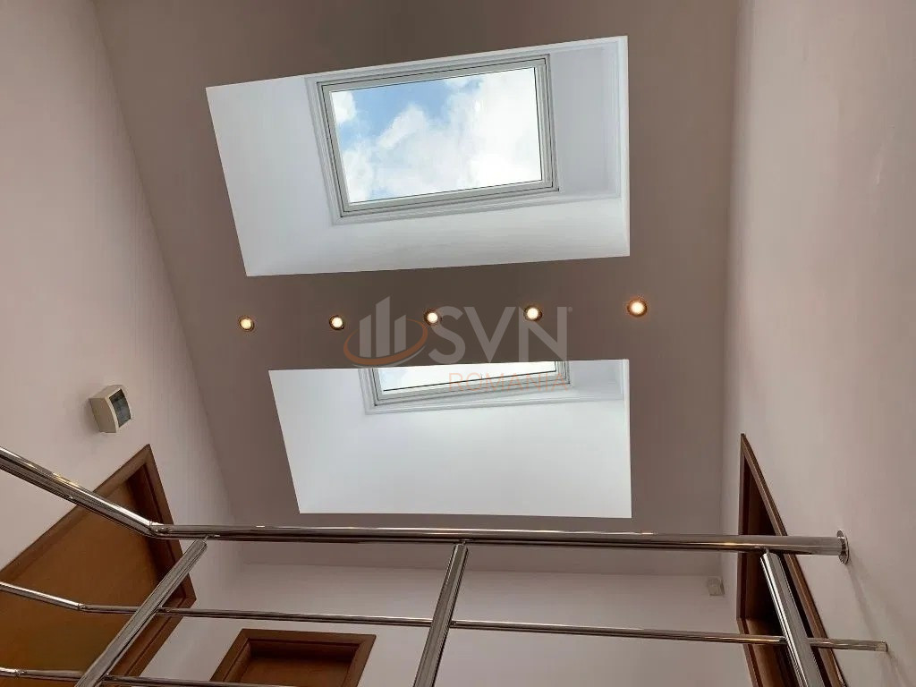 Casa, 5 camere Bucuresti/1 Mai