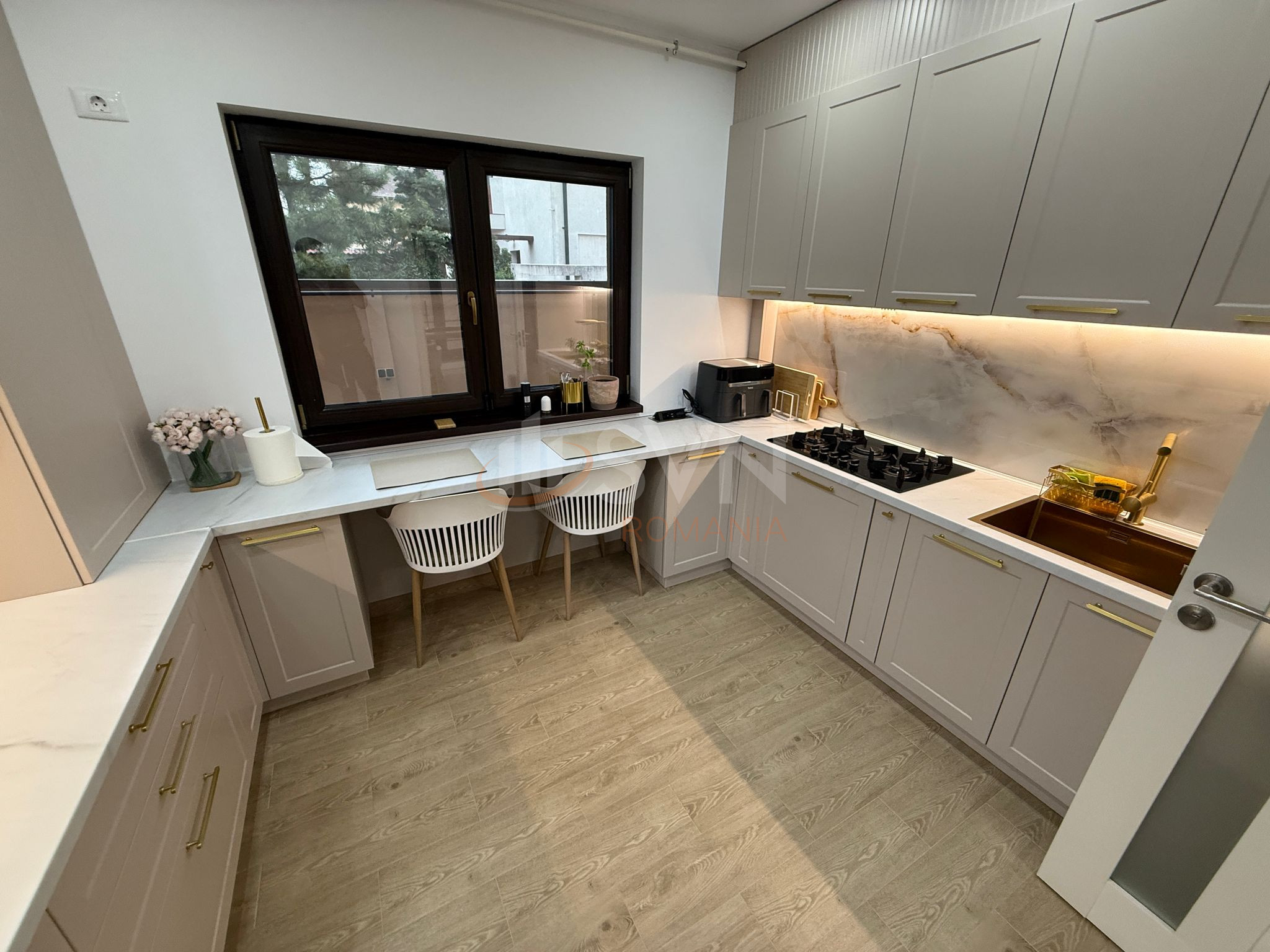 Casa, 5 camere Bucuresti/Prelungirea Ghencea (s6)