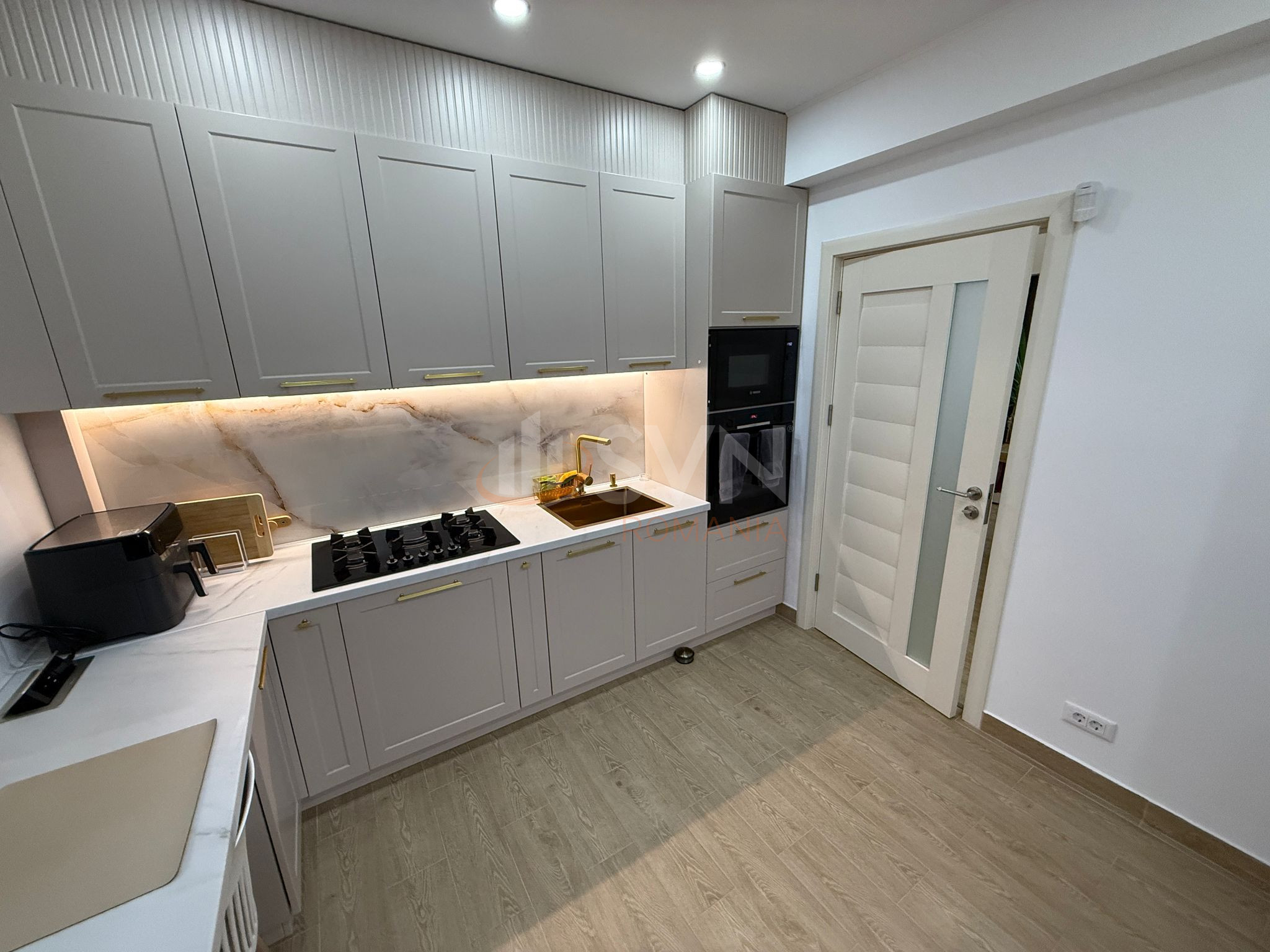 Casa, 5 camere Bucuresti/Prelungirea Ghencea (s6)