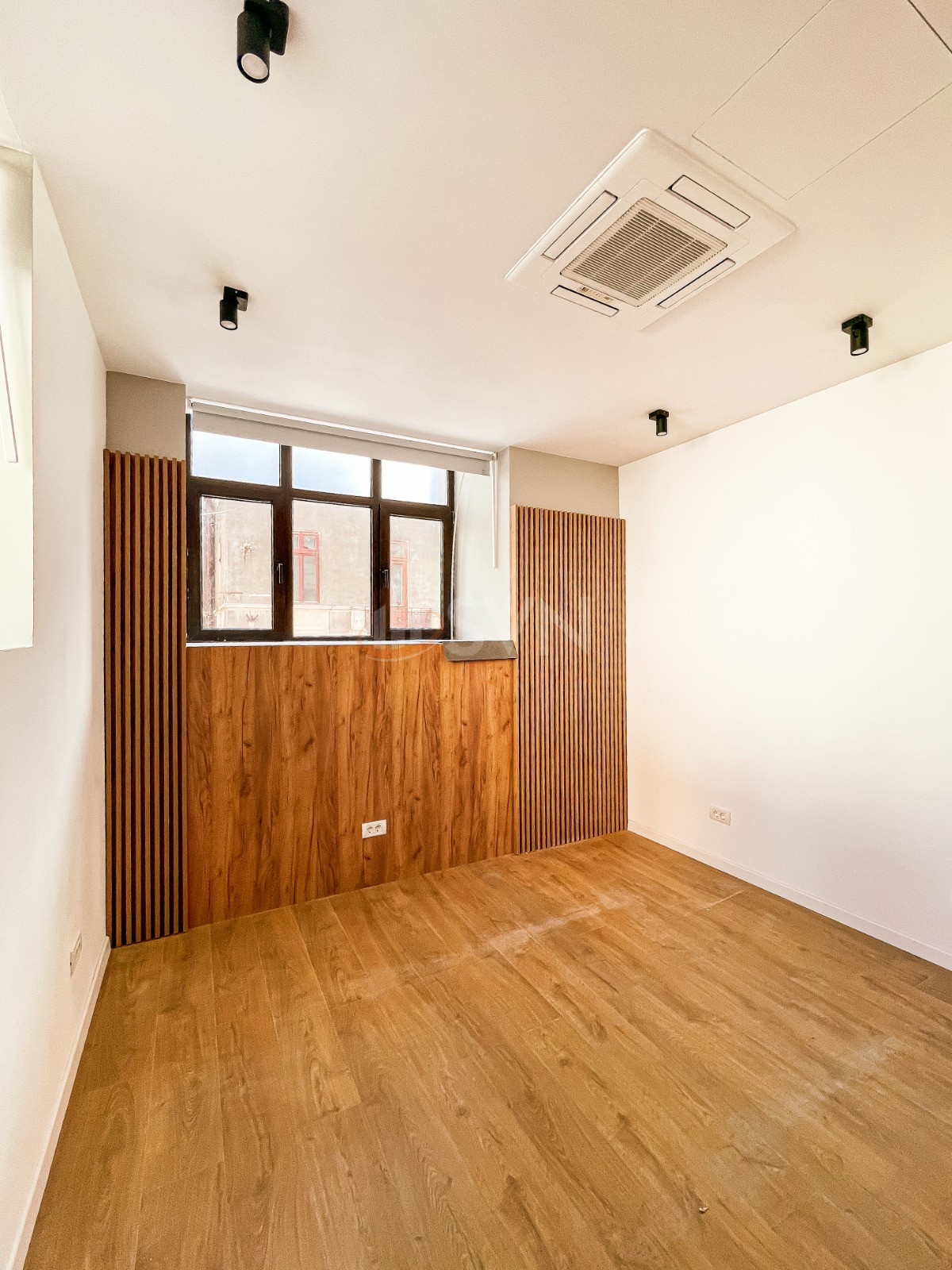 Casa, 5 camere Bucuresti/Victoriei