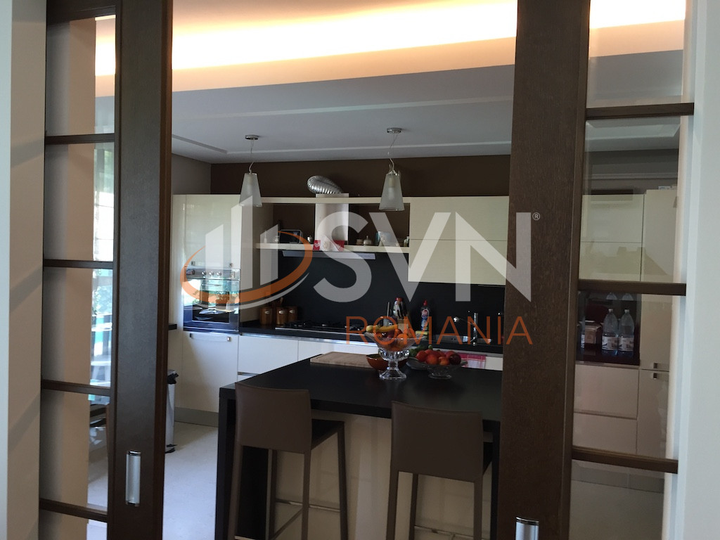 Casa, 5 camere Bucuresti/Pipera