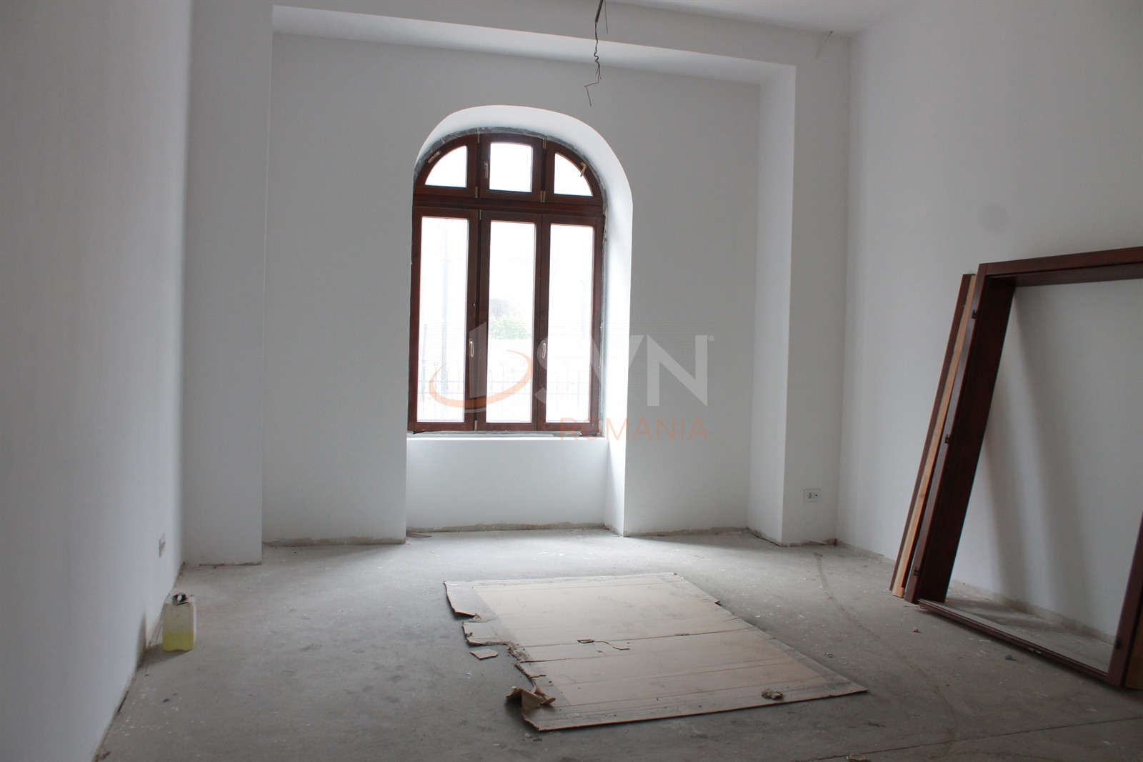 Casa, 50 camere Bucuresti/Piata Universitatii