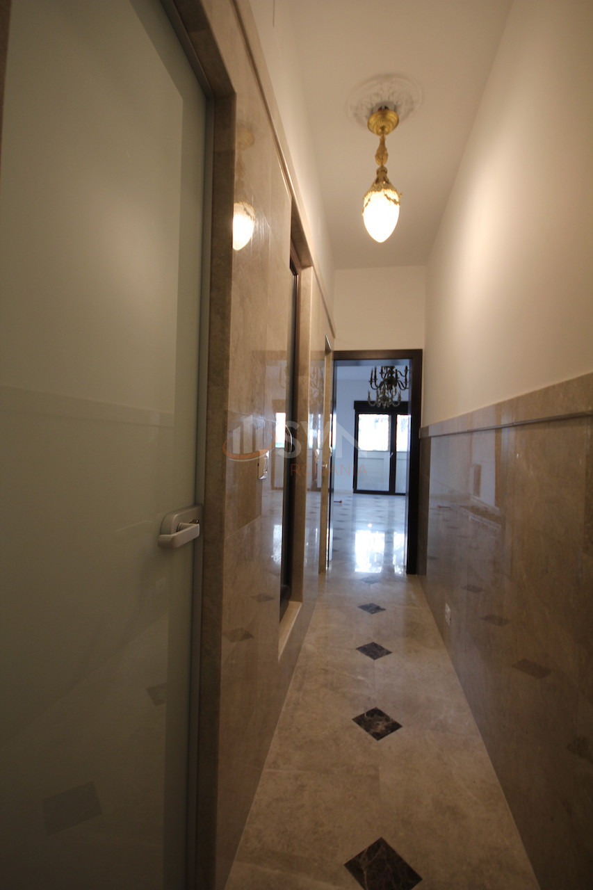 Casa, 6 camere Bucuresti/1 Mai