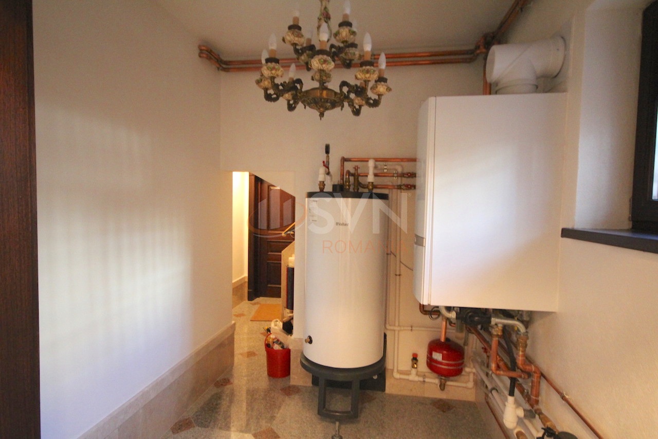 Casa, 6 camere Bucuresti/1 Mai