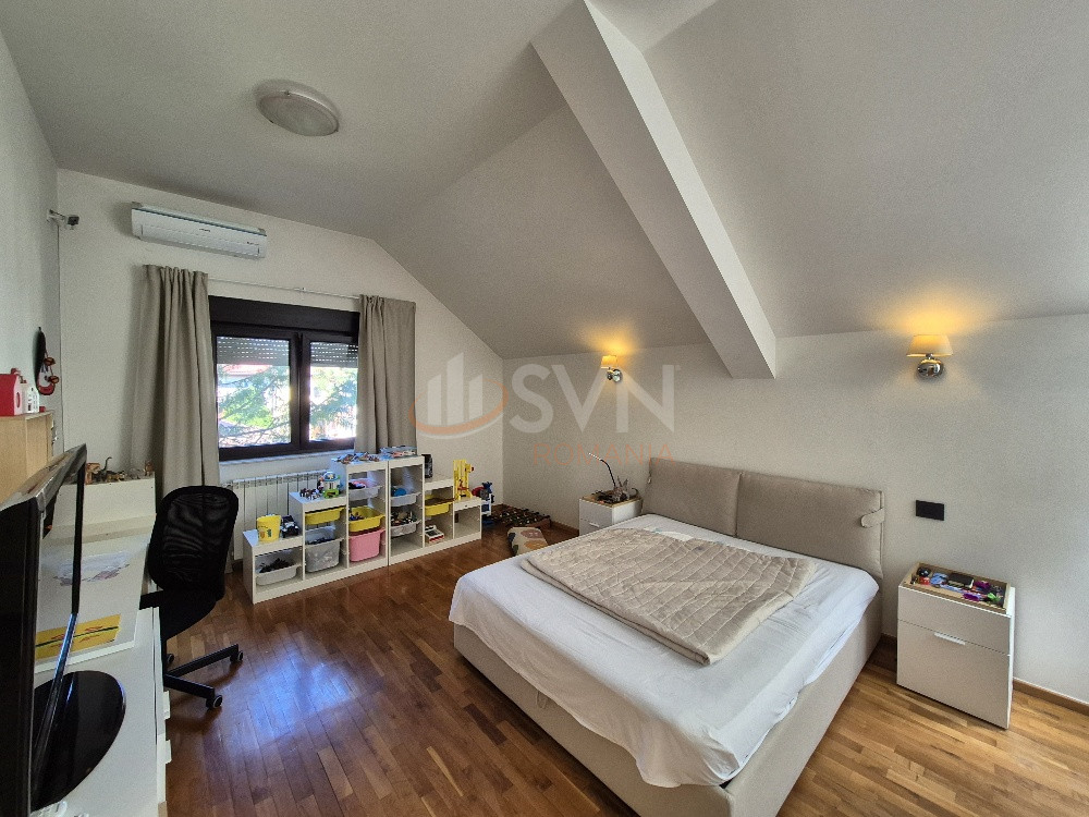 Casa, 6 camere Bucuresti/Iancu Nicolae