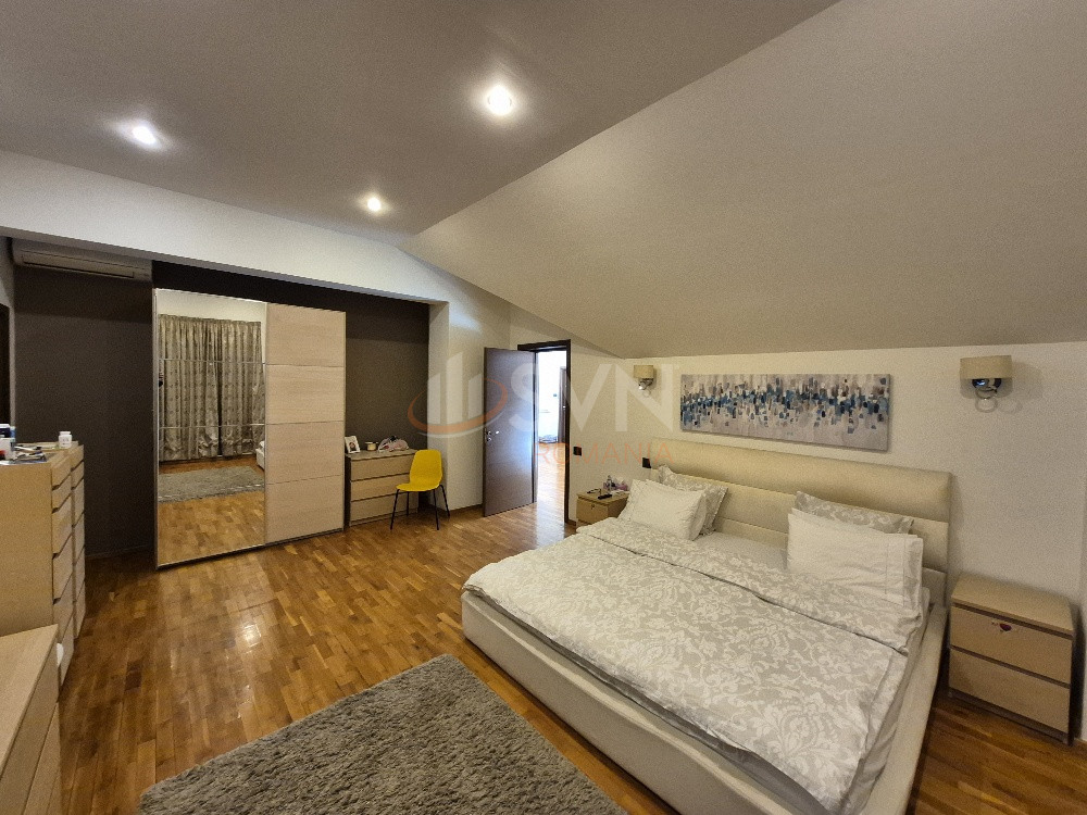 Casa, 6 camere Bucuresti/Iancu Nicolae