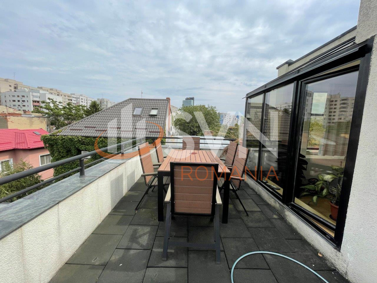 Casa, 6 camere Bucuresti/1 Mai