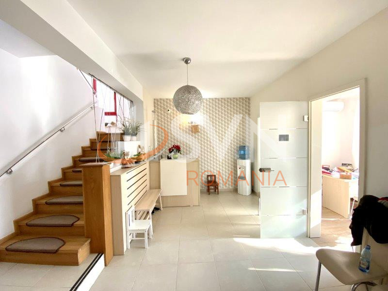 Casa, 6 camere Bucuresti/Vatra Luminoasa