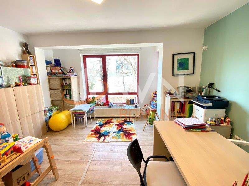 Casa, 6 camere Bucuresti/Vatra Luminoasa