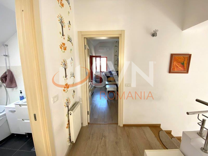 Casa, 6 camere Bucuresti/Vatra Luminoasa