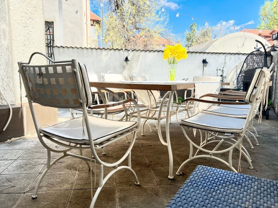 Casa, 6 camere Bucuresti/Casin