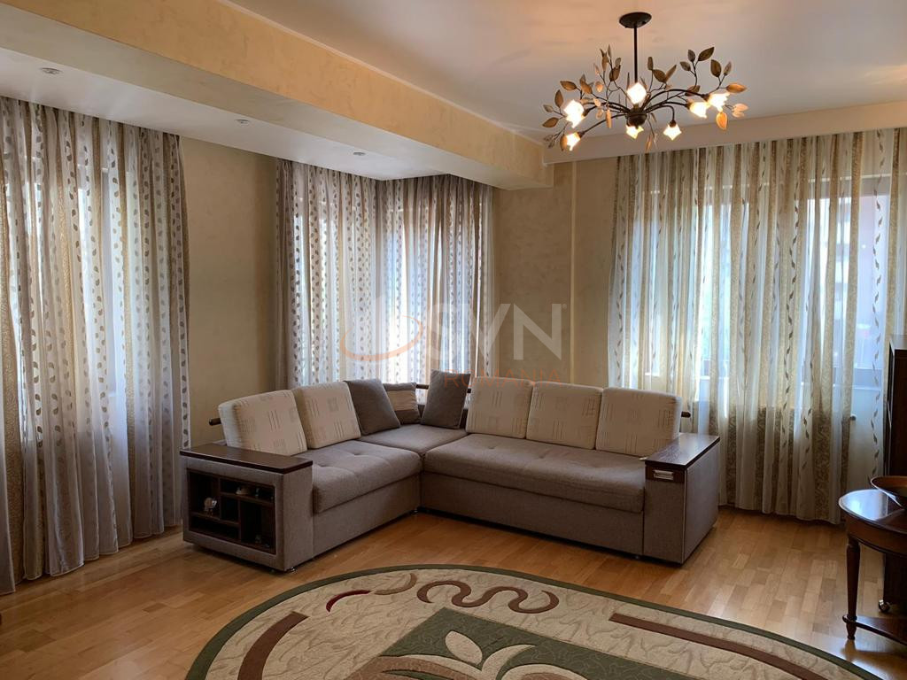Casa, 6 camere Bucuresti/Piata Alba Iulia