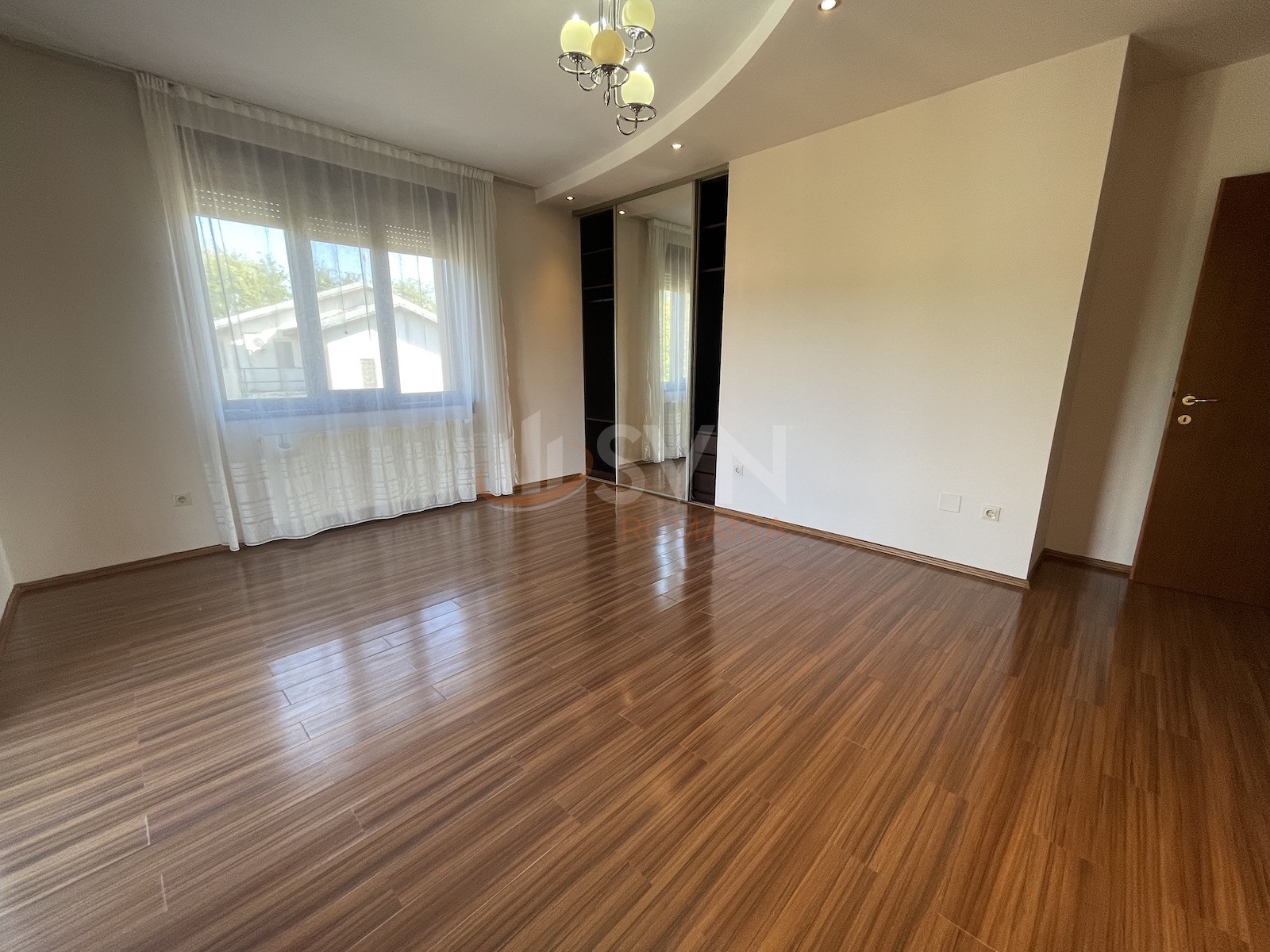 Casa, 6 camere Bucuresti/Sisesti