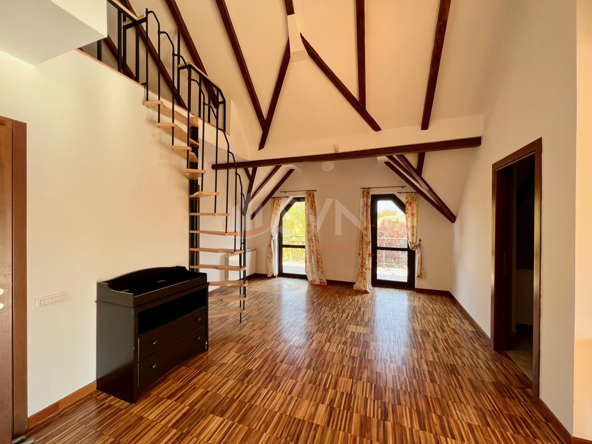 Casa, 6 camere Bucuresti/Iancu Nicolae