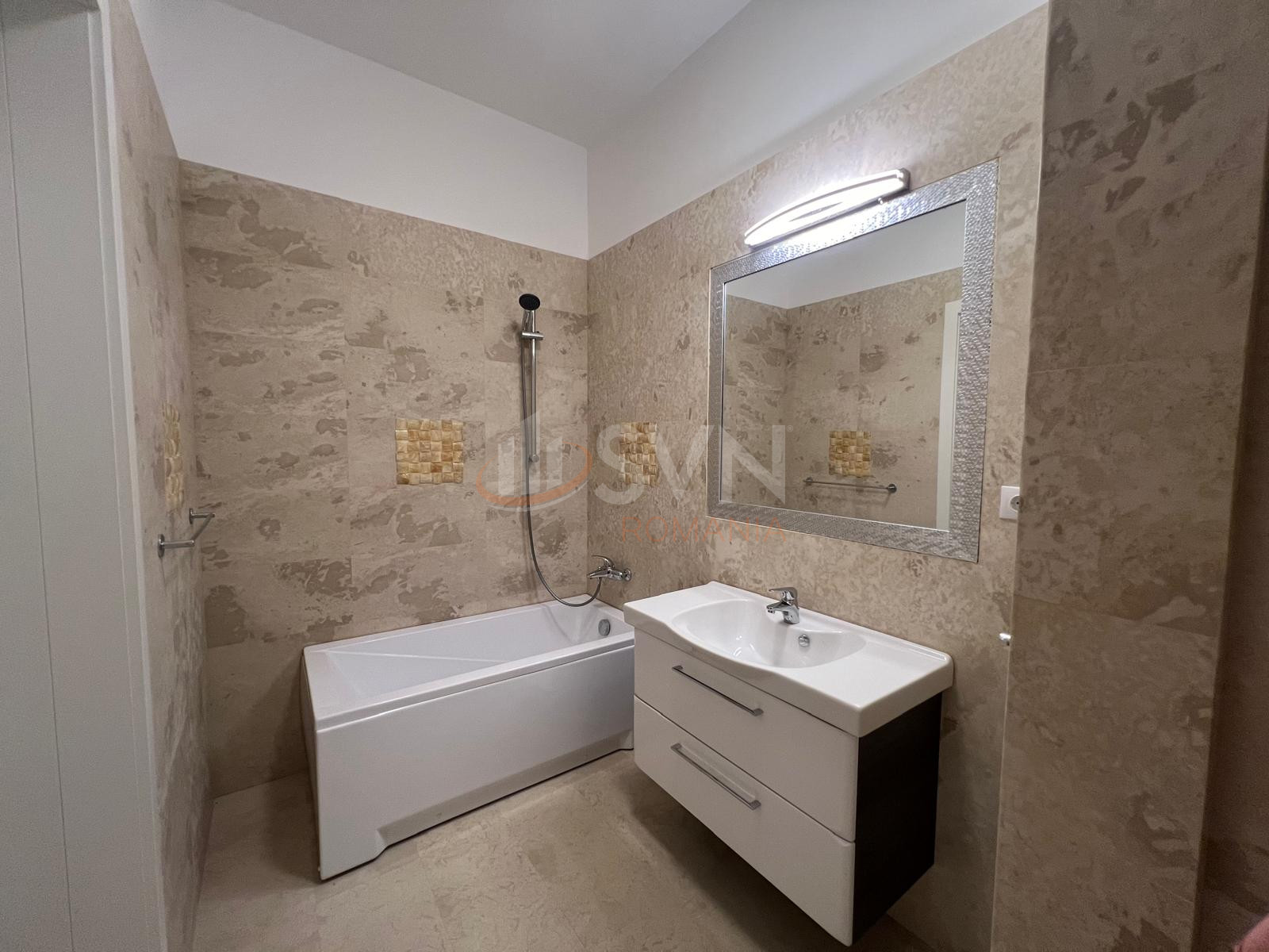 Casa, 6 camere Bucuresti/Iancu Nicolae