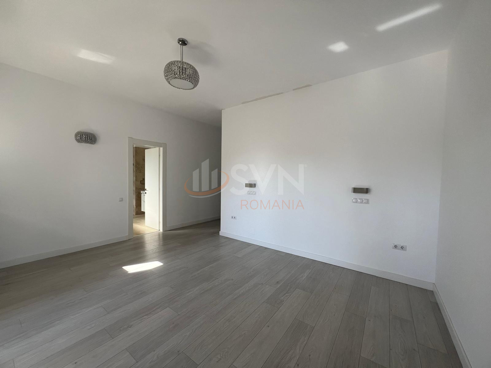 Casa, 6 camere Bucuresti/Iancu Nicolae