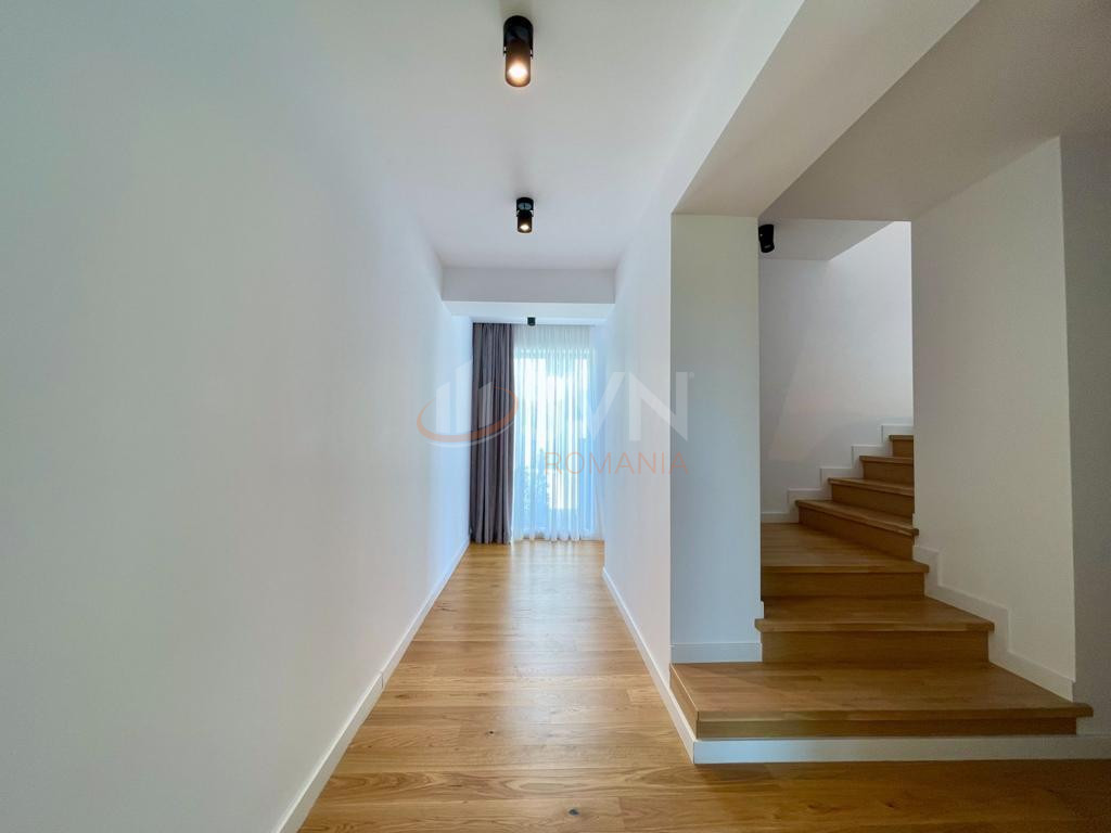 Casa, 6 camere Ilfov/Corbeanca