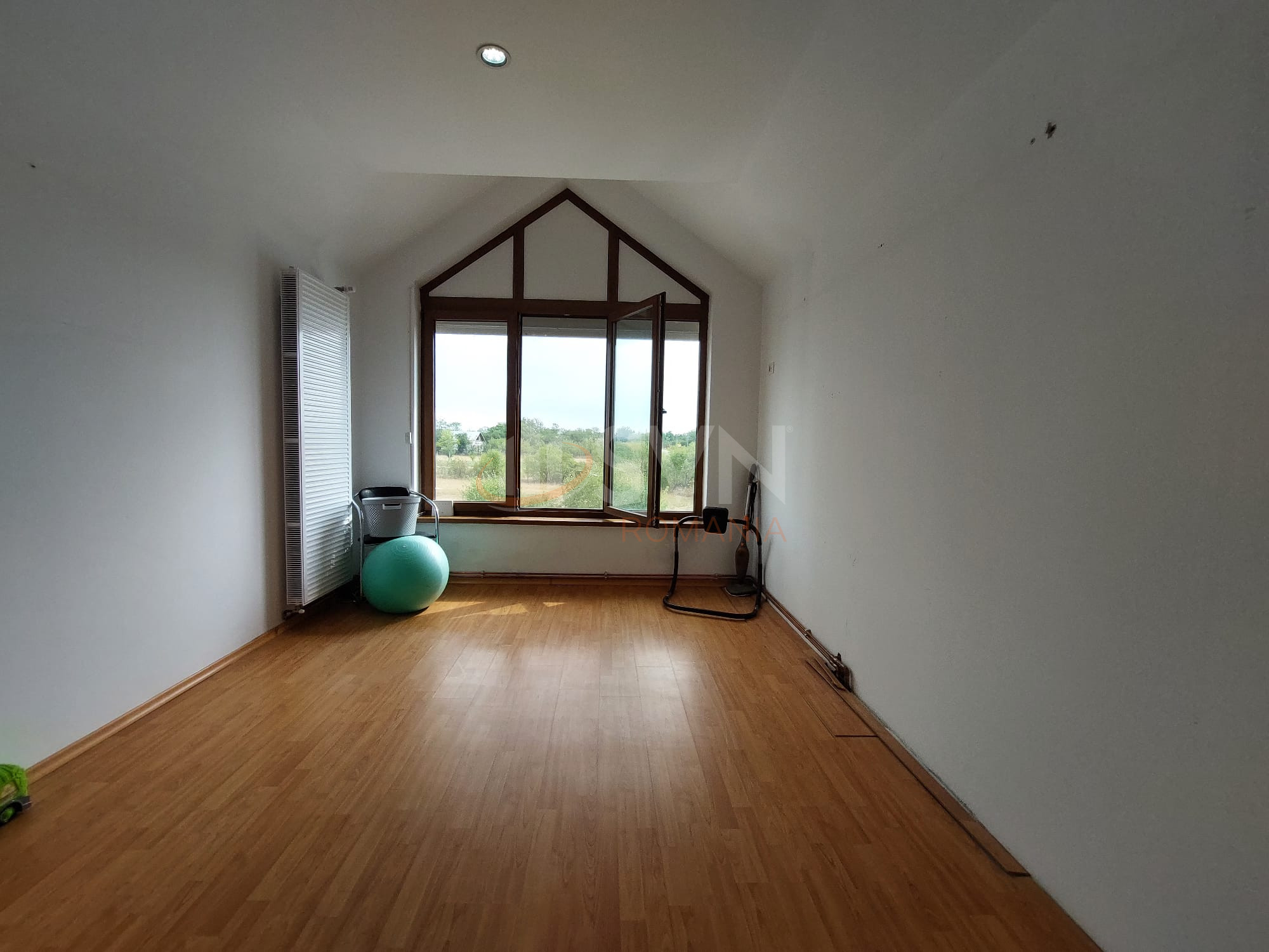 Casa, 6 camere Dambovita/Centru