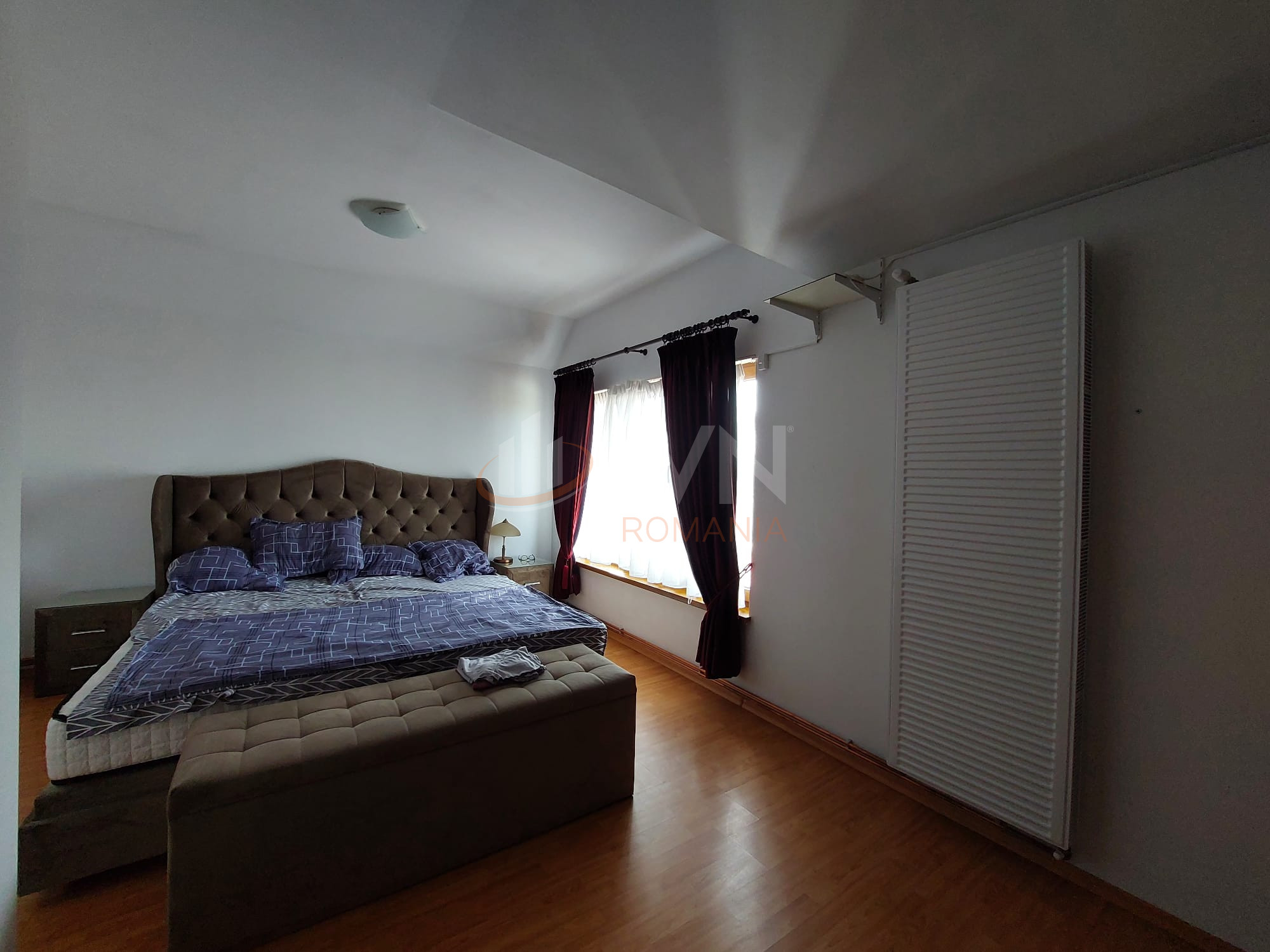 Casa, 6 camere Dambovita/Centru